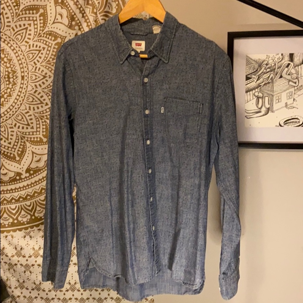 Levi’s Patterned Button Down